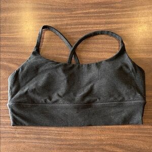 Vuori sports bra